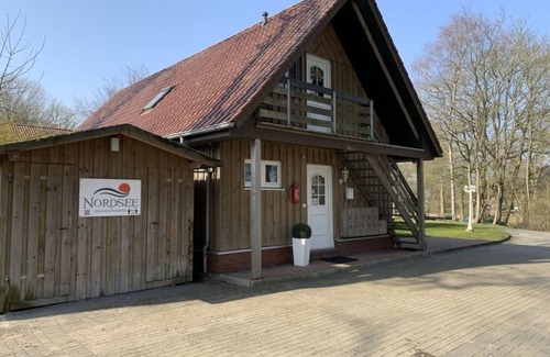 Butjadingen Apartment | Wohnung Wichtel Hol -anlage auf Paradiesischem Grundstück Fußläufig zur Nordsee!