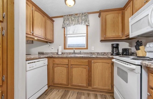 Fremont Cabin | Wolf River Cabin C, Freemont WI