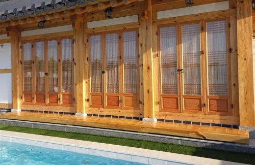 Gyeongju Villa | Woljeongjeon