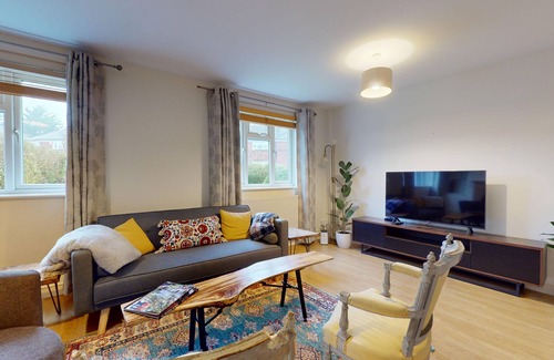 Oxford House | Wolsey House | Oxford Holiday Let | 3 Beds & Sleeps 5