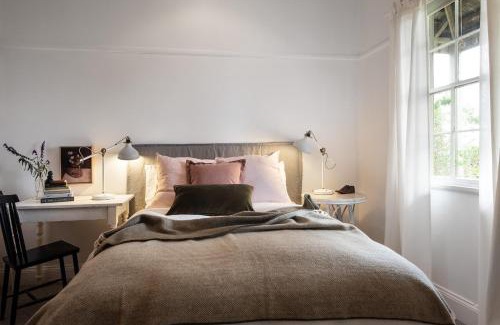 Daylesford House | Wombat Hill Cottage- central Daylesford retreat