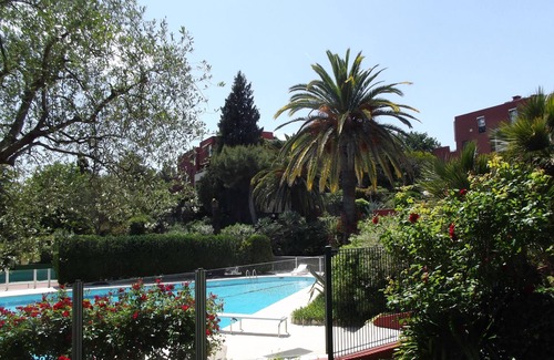 Villeneuve-Loubet Apartment | Wonderful 4 star apartment gated residence pool tennis 10 mins sea