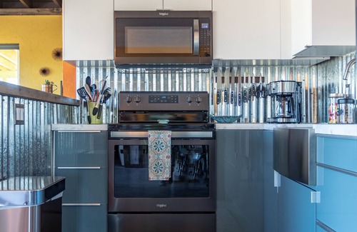 Twentynine Palms House | Wonder House: A Peaceful Desert Oasis With Great Views, Pool & Hot Tub
