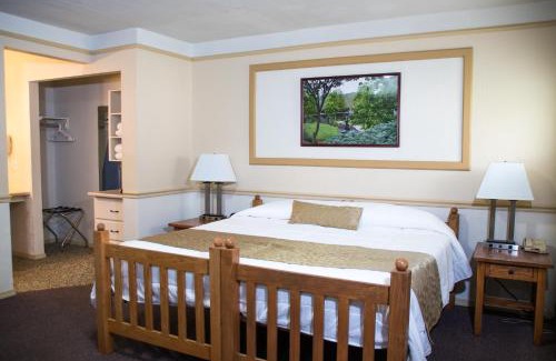 Sanger Resort | Wonder Valley Ranch Resort