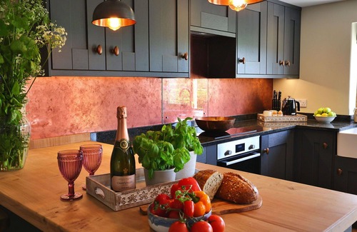 Walton House | Wonderful villa for 8 guests with WIFI, terrace and pets allowed