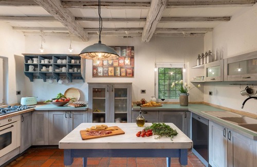 San Casciano dei Bagni Villa | Wonderful private villa with private pool, WIFI, A/C, TV, terrace, panoramic view and parking