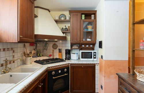 Castiglion Fiorentino House | Wonderful private villa for 6 guests with private pool, WIFI, TV, patio and pets allowed