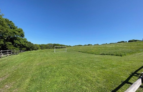 Kingston House | Wonderful 2 Bedroom Barn conversion in stunning setting with outstanding views