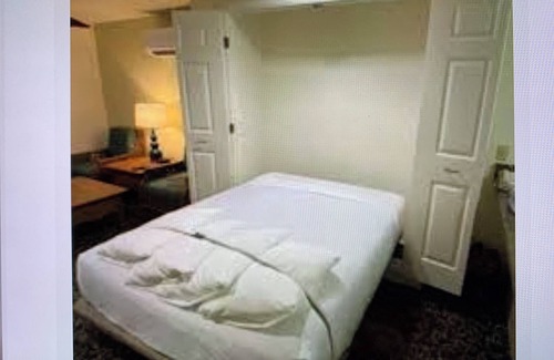 Kihei Resort | Wonderful 2-bedroom in Kihei with AC, WiFi, kitchen, fitness room, pool and more
