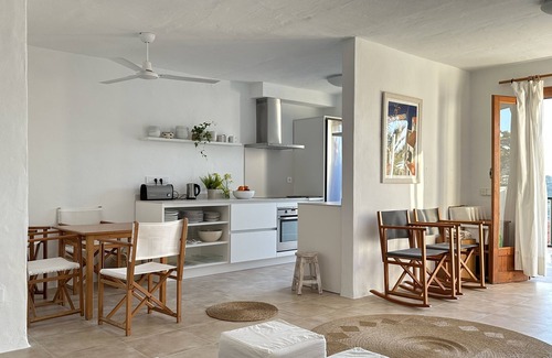 Son Parc House | Wonderful 2 levels home in Menorca, right over the beach