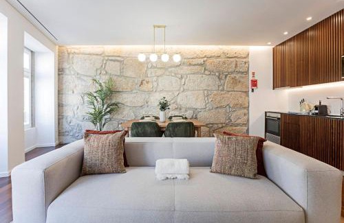 Lordelo do Ouro e Massarelos Apartment | Wonderful 2BR Duplex Near River by LovelyStay