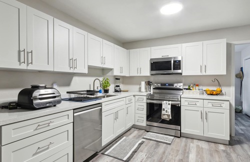 Pine Gardens North House | Wonderful 3bdr cottage, 5mins from beach