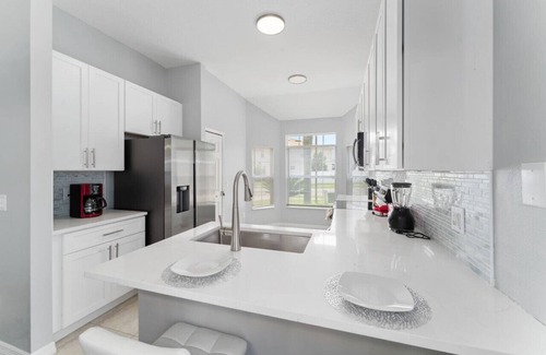 Crystal Cove House | Wonderful 4BD Home Toy Story and Mickey Room with Pool