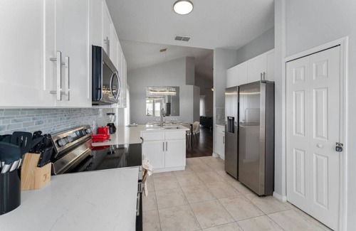 Crystal Cove House | Wonderful 4BD Home Toy Story and Mickey Room with Pool