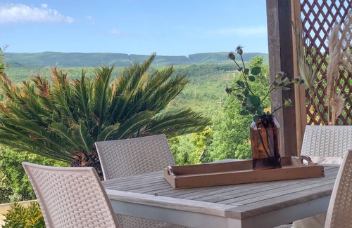Casole d'Elsa Apartment | Wonderful apartment in a Tuscan farmhouse with swimming pool and panoramic terrace