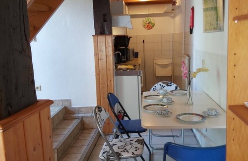 Jameln Apartment | Wonderful Apartment in Jameln with Generous Garden