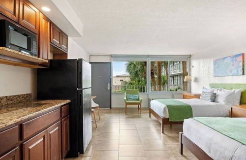 Historic Downtown Kissimmee Resort | Wonderful Apt Hotel with Pool in Kissimmee 1