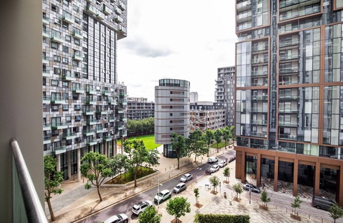 Canary Wharf Apartment | Wonderful Canary Wharf 1BR w/Balcony, Doorman & Elev, by Blueground