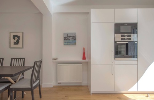 Pangrati Condo | Wonderful Central Athens 2 Bedroom 2 Bathroom Sleeps 8 Guests
