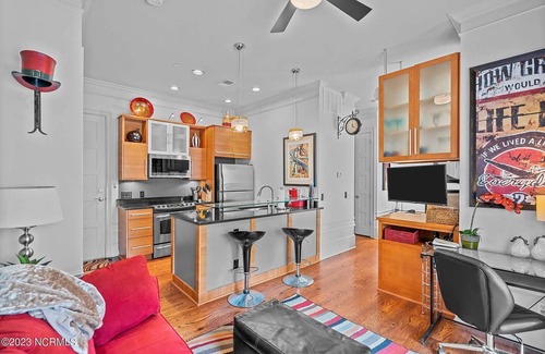 Downtown Wilmington Condo | Wonderful condo in historic downtown Wilmington; Pet Friendly; Walk Everywhere!