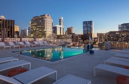 Civic District Condo | Wonderful Downtown Austin 2BR Suite