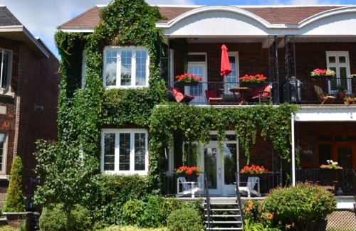 Verdun Apartment | Wonderful! facing the river and park! wow!