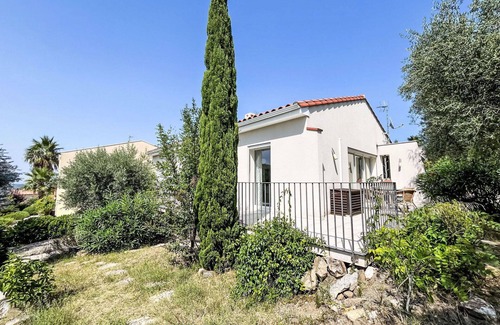 Montesquieu-des-Alberes House | Wonderful private villa for 6 people with A/C, private pool, WIFI, TV and patio