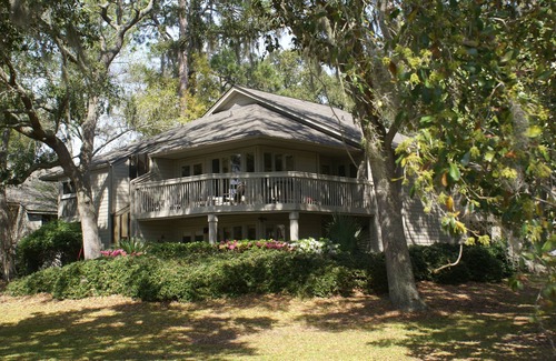 Palmetto Dunes Villa | Wonderful Golf Views! Privacy, Pets, 1/2 mile to Beach, Renovated. 5Star Reviews