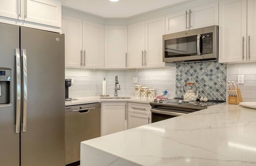 Sarasota Condo | Wonderful Gulf and Sunset Views Condo