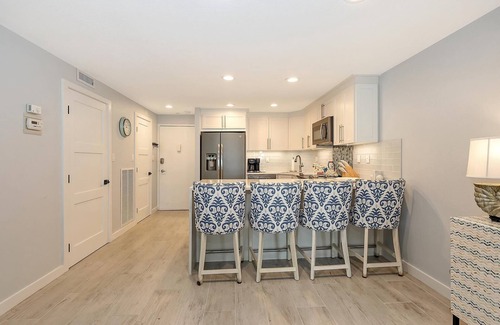 Sarasota Condo | Wonderful Gulf and Sunset Views Condo