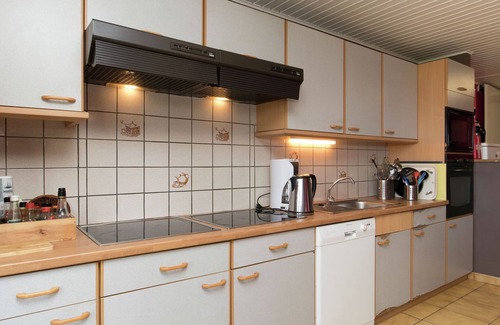 Gouvy House | Wonderful Holiday Home in Montleban with Sauna