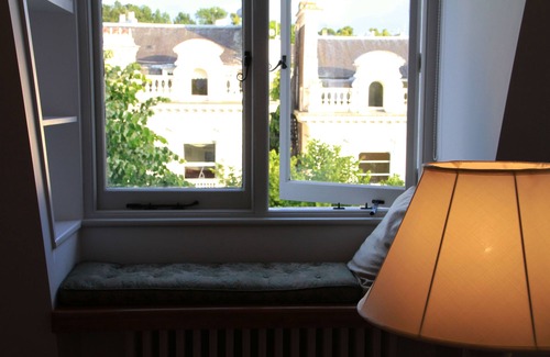 Holland Park Apartment | Wonderful Holland Park Studio