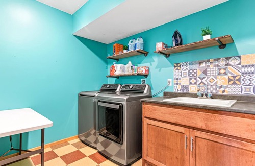 Rosemount House | Wonderful home in prime Rosemount location.nn