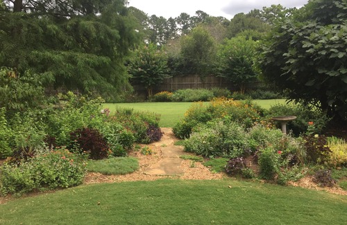 Athens House | Wonderful Home/sleeps up to 10/3 miles from downtown