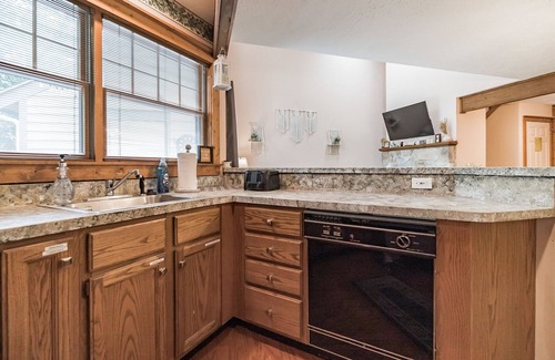 Tannersville House | Wonderful Mountain Townhome in the Poconos.
