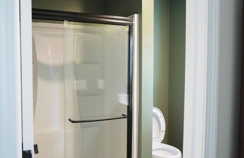 Malden House | Wonderful Newly Renovated 2bd/2ba in Malden