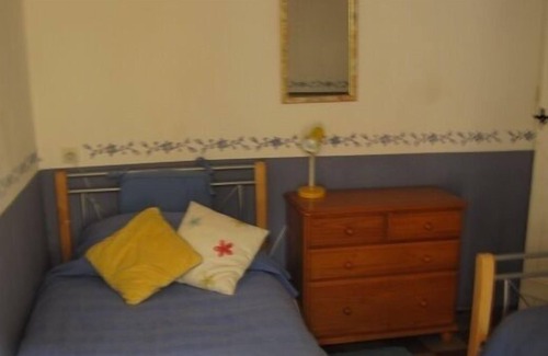 Cravant-les-Coteaux Cottage | Wonderful Old House By The River Vienne