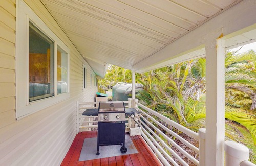 Keaau House | Wonderful oceanfront oasis on the cliffs with breathtaking lanai view & sunrises