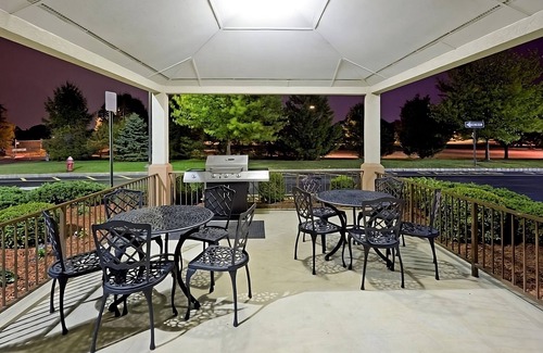 Somerset Apartment | Wonderful Place To Stay! 3 Amazing units for Family or groups. Near Revere Park