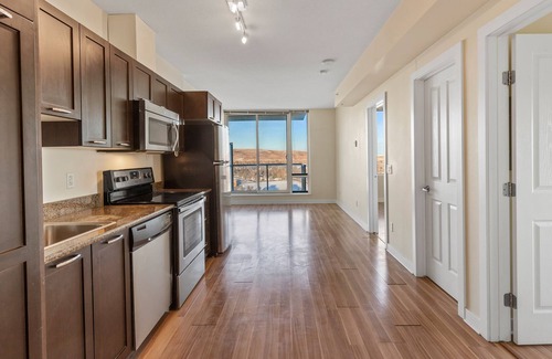 Brentwood Condo | Wonderful Place to Live & Enjoy