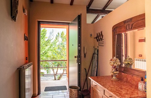 Citta Sant'Angelo House | Wonderful private villa for 6 guests with WIFI, pool, TV, patio and pets allowed, close to Pescara