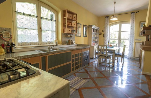 San Lorenzo Nuovo Villa | Wonderful private villa with private pool, WIFI, A/C, hot tub, TV, terrace and pets allowed