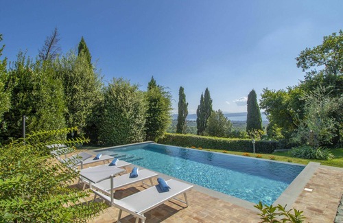 San Lorenzo Nuovo Villa | Wonderful private villa with private pool, WIFI, A/C, hot tub, TV, terrace and pets allowed