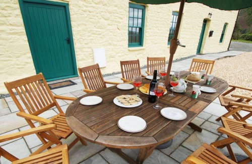 Llanwrtyd Wells Villa | Wonderful private villa for 11 guests with WIFI, TV, patio, panoramic view and parking