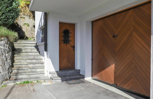 Barboleusaz House | Wonderful private villa for 8 guests with WIFI, TV and balcony