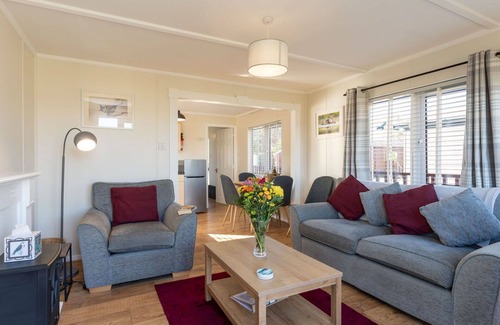 Cullachie House | Wonderful private villa for 4 people with WIFI, TV, patio, pets allowed and panoramic view