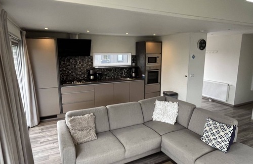Municipality of Hellevoetsluis House | Wonderful private villa for 6 people with WIFI, TV and terrace