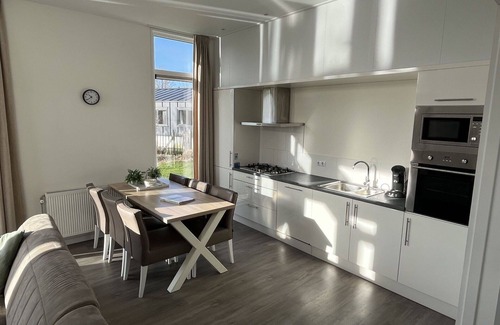 Municipality of Hellevoetsluis House | Wonderful private villa for 6 people with WIFI, TV and terrace