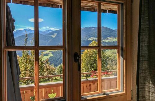 Muhlthal House | Wonderful private villa for 2 guests with WIFI, TV and patio