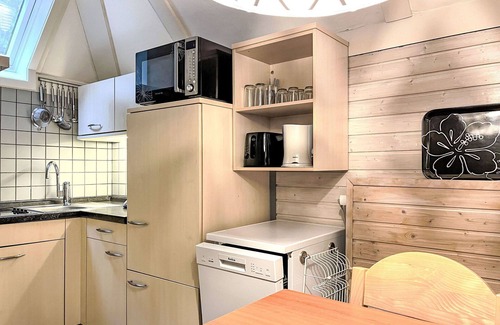 Kirchheim House | Wonderful private villa for 6 people with WIFI, TV and terrace